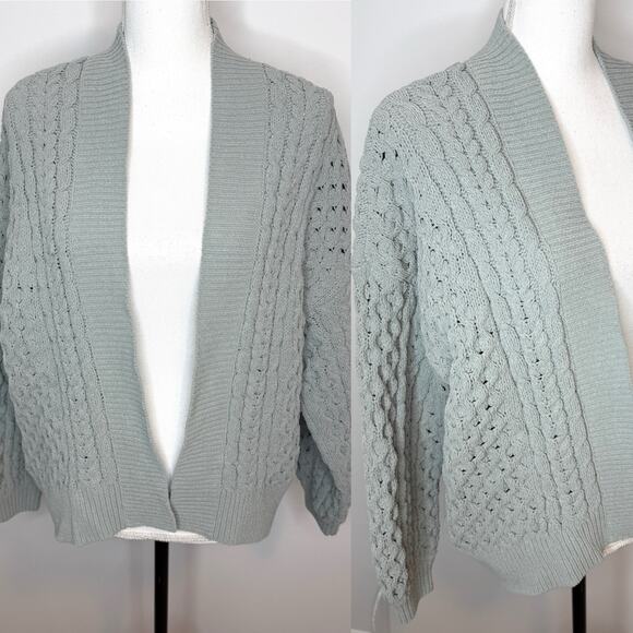 Abercrombie & Fitch Cable Chunky Knit Open Front Cardigan Sage Green Size Medium - Picture 1 of 12